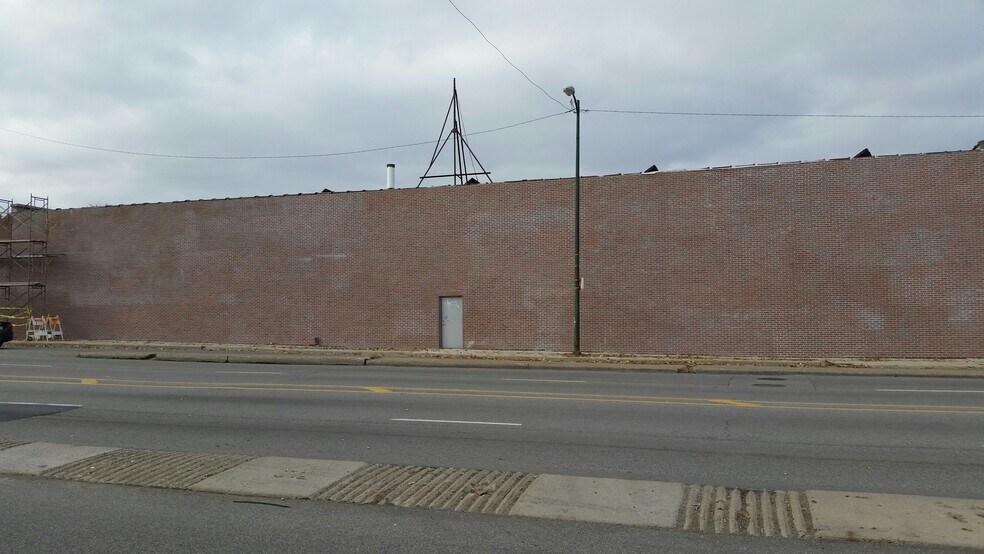 More Photos Of 3050 N Western Ave, Chicago Industrial For Lease