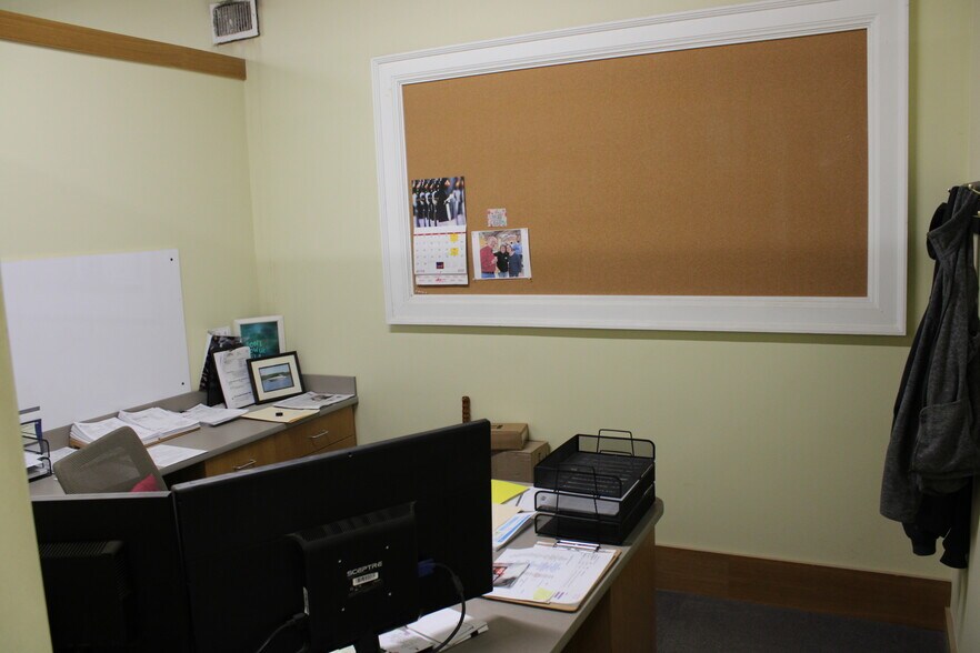 More Photos Of 1505 Cummings Dr, Richmond Warehouse For Lease