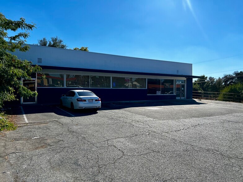 More Photos Of 9304 Greenback Ln, Orangevale Storefront For Lease