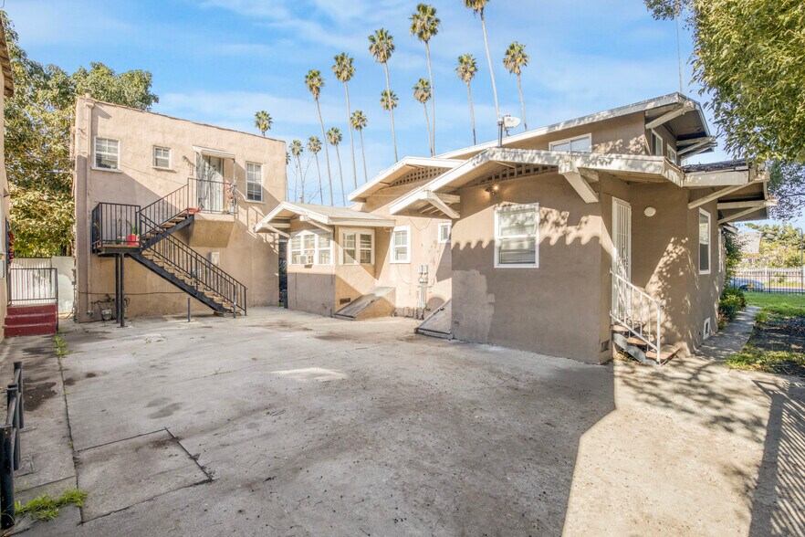 More Photos Of 838 E 43rd St, Los Angeles Apartments For Sale