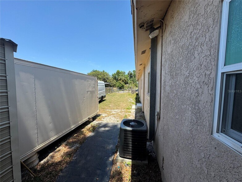 More Photos Of 3201 E Genessee St, Tampa Religious Facility For Sale