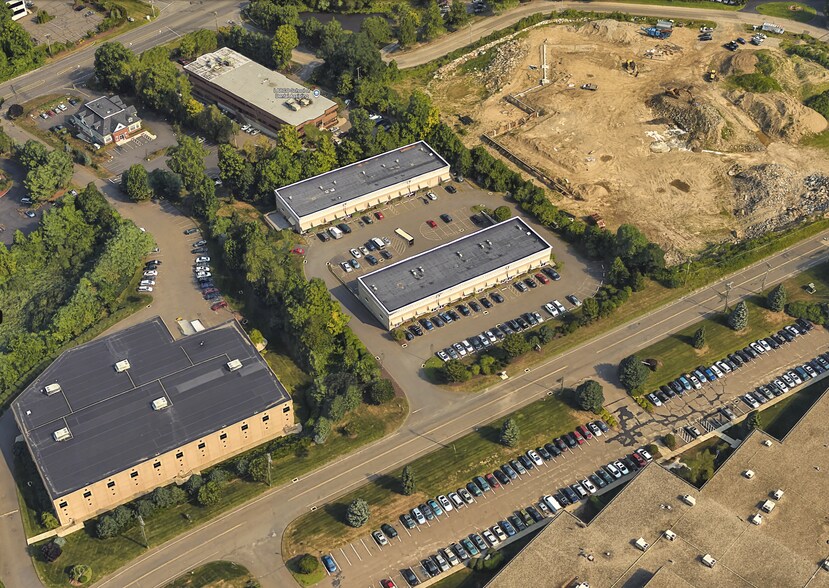 More Photos Of 100 Corporate Dr, Trumbull Office For Sale