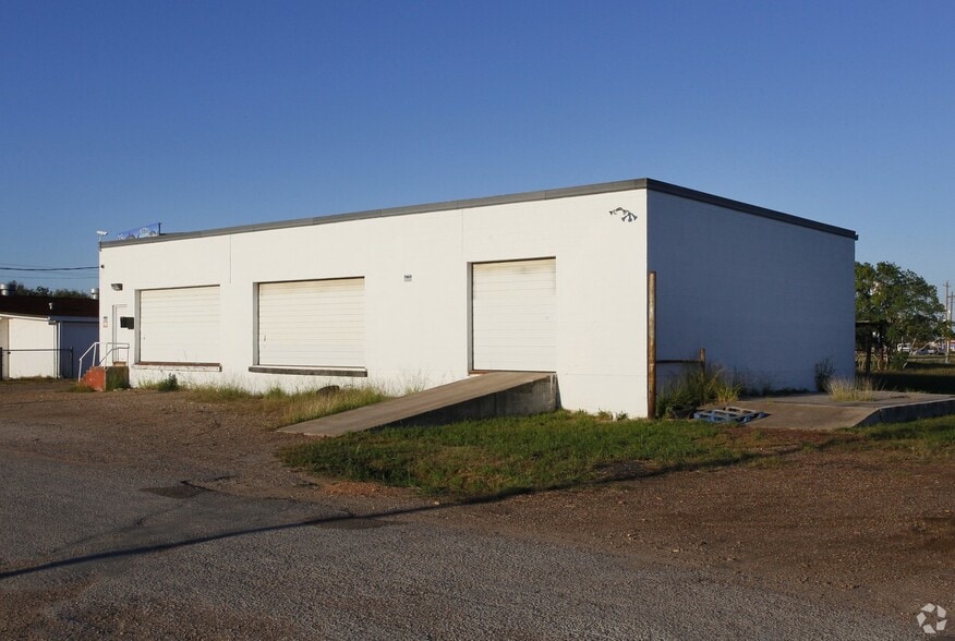 More Photos Of 3505 Houston Hwy, Victoria Warehouse For Sale