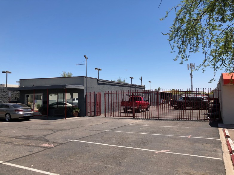 Primary Photo Of 8621 E McDowell Rd, Scottsdale Contractor Storage Yard For Lease