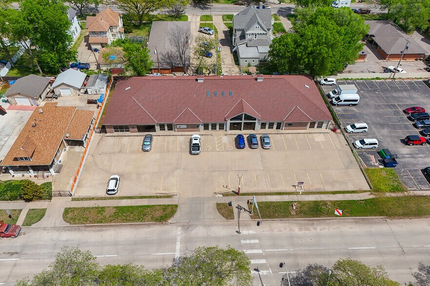 More Photos Of 1020 N Main St, Wichita Medical For Sale