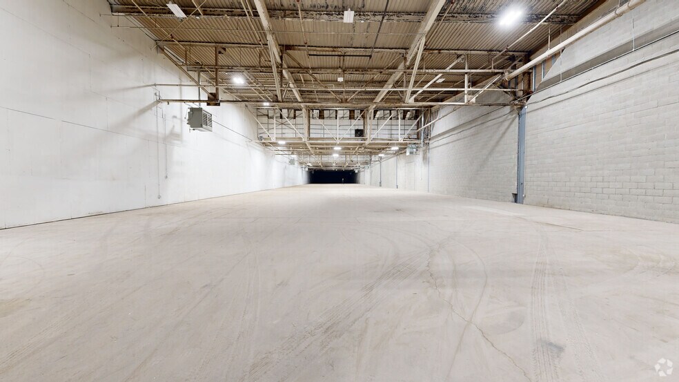 More Photos Of 297 Getty Ave, Paterson Warehouse For Lease
