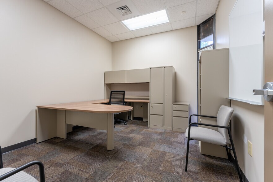 More Photos Of 1505 The Boardwalk, Huntsville Office For Sale