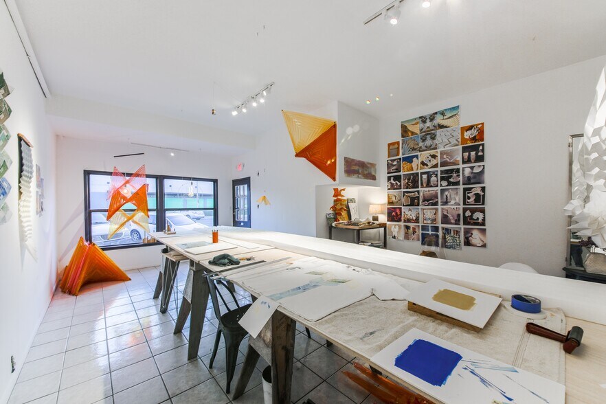 More Photos Of 2646 La Cienega Ave, Los Angeles Storefront Retail Residential For Sale