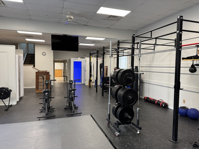 More Photos Of 55-R Main St, Kingston General Retail For Sale