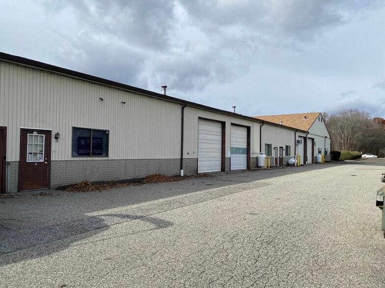 More Photos Of 180 Sunny Valley Rd, New Milford Light Distribution For Lease