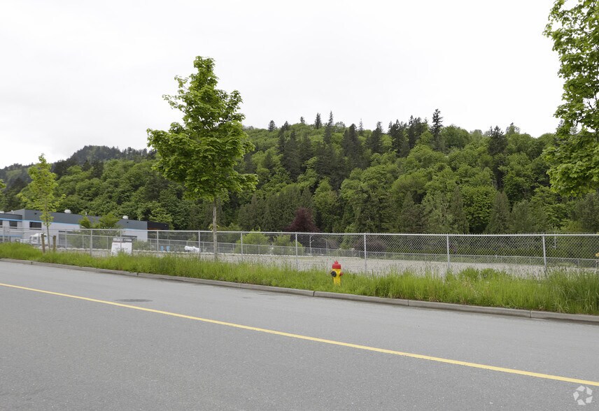 More Photos Of 44199 Progress Way, Chilliwack Land For Lease