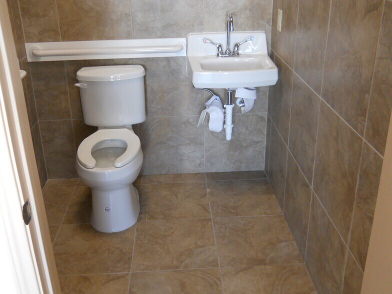 More Photos Of , Houston General Retail For Sale