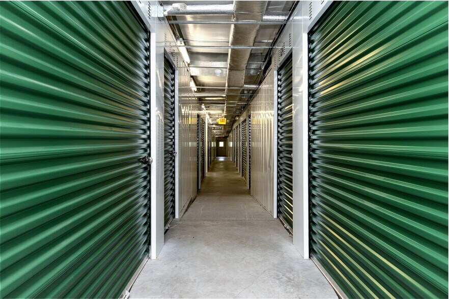 More Photos Of 1614 N Valley Pike, Rockingham Self Storage For Sale