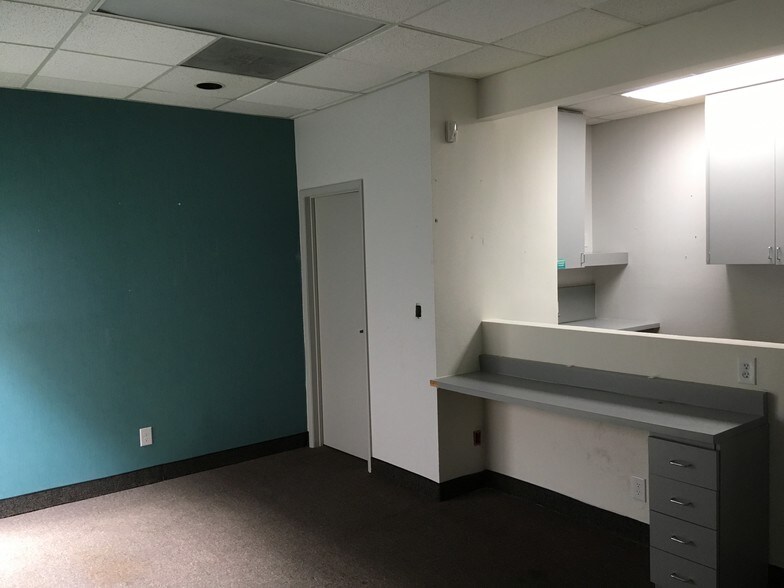 More Photos Of 3376 S Eastern Ave, Las Vegas Medical For Lease