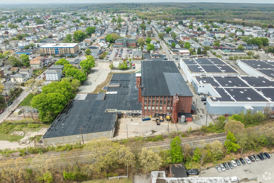 More Photos Of 1033 Broad St, Central Falls Warehouse For Lease