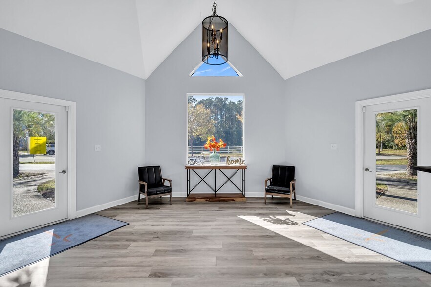 More Photos Of 3587 N Highway 17, Mount Pleasant Religious Facility For Sale