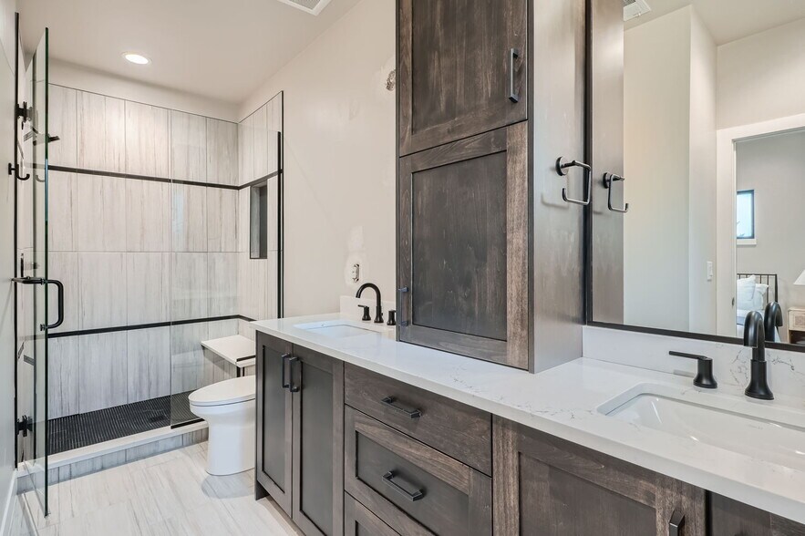 More Photos Of 606 Arapahoe St, Golden Apartments For Sale