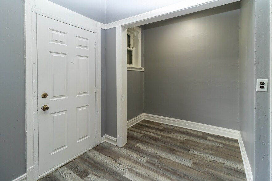 More Photos Of 7304 S Union Ave, Chicago Apartments For Sale