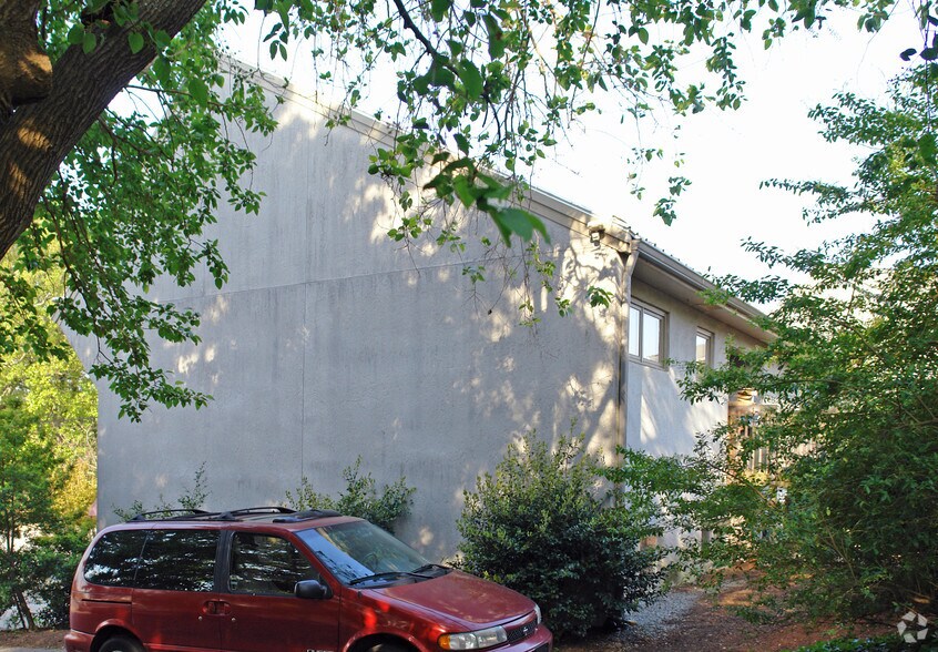 More Photos Of 850 W Morgan St, Raleigh Loft Creative Space For Sale