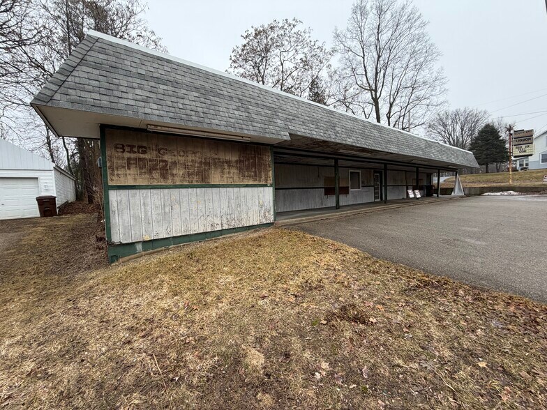 More Photos Of 637 S Main St, Nashville Freestanding For Sale