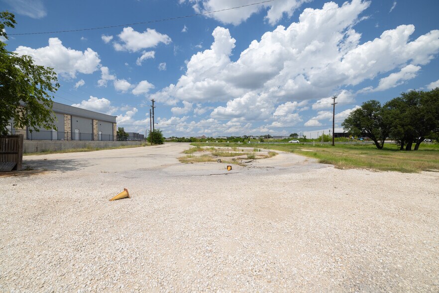 More Photos Of 14011 W State Highway 29, Liberty Hill Land For Sale
