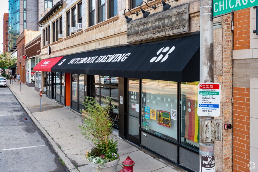More Photos Of 821-825 Chicago Ave, Evanston Storefront Retail Office For Lease