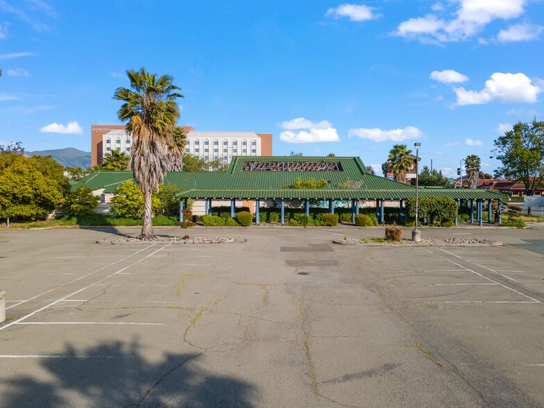 More Photos Of 39888 Balentine Dr, Newark Restaurant For Sale