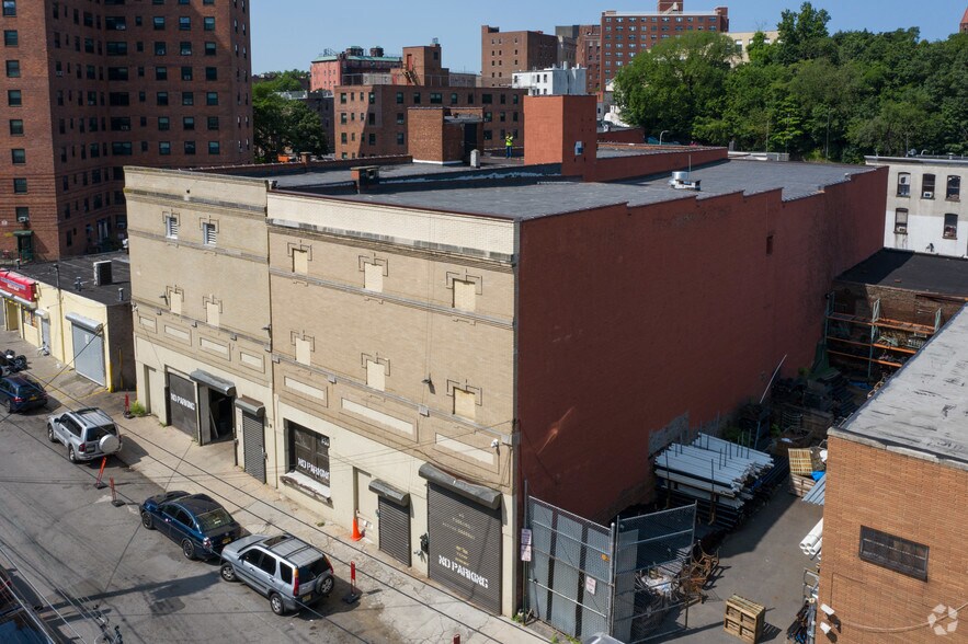 More Photos Of 31-33 School St, Yonkers Warehouse For Lease