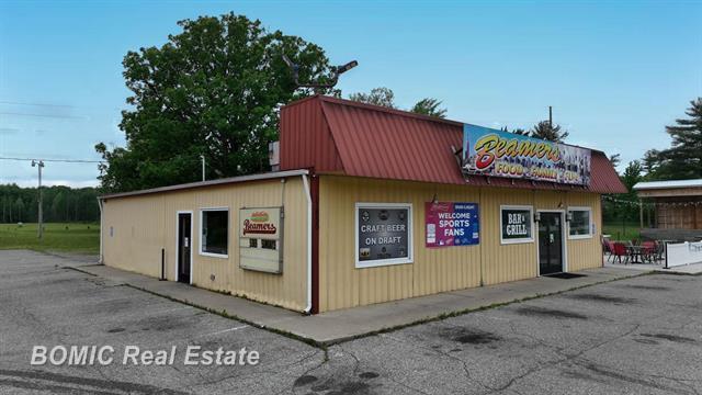 More Photos Of 11850 S Gera Rd, Birch Run Restaurant For Sale