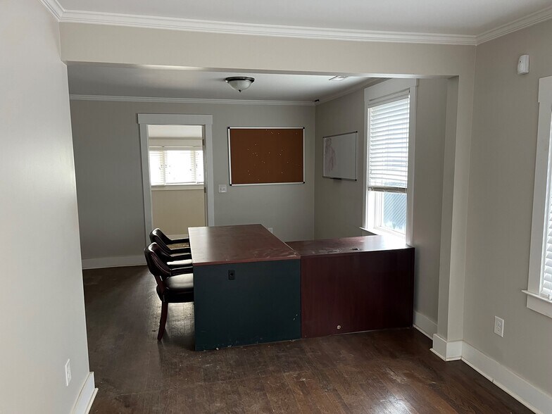 More Photos Of 1258 Remount Rd, North Charleston Warehouse For Sale