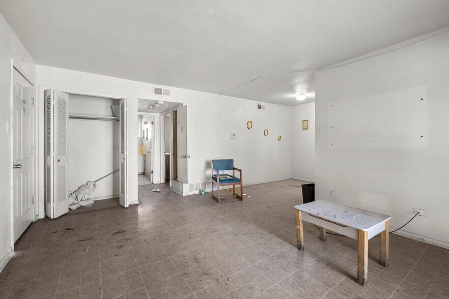 More Photos Of 110 Mary Louise Dr, San Antonio Apartments For Sale