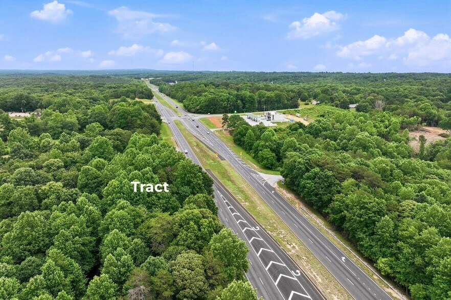 More Photos Of 4860 Cornelia Hwy, Lula Land For Sale