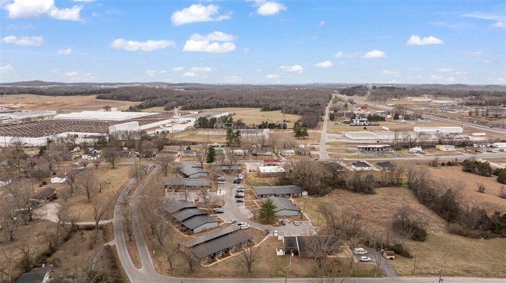 More Photos Of 101 Longview Dr, Russellville Apartments For Sale