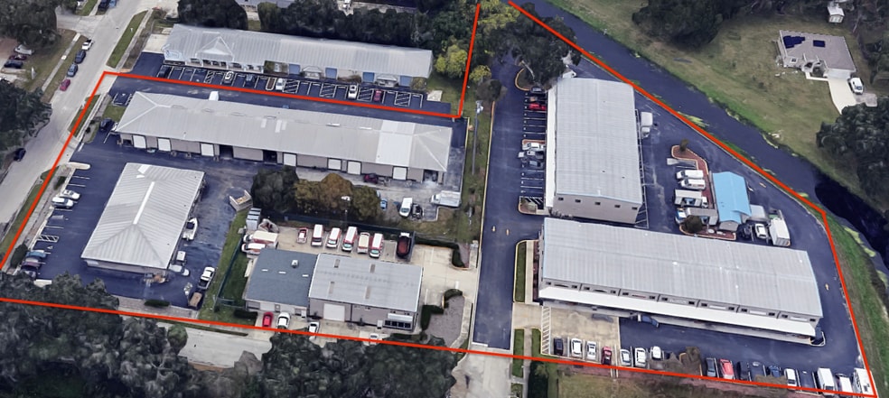 More Photos Of 1504 Damon Ave, Kissimmee Showroom For Lease