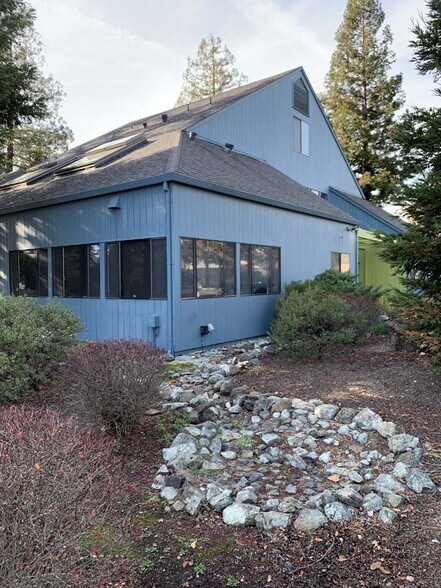 More Photos Of 101 Wikiup Dr, Santa Rosa Office For Lease