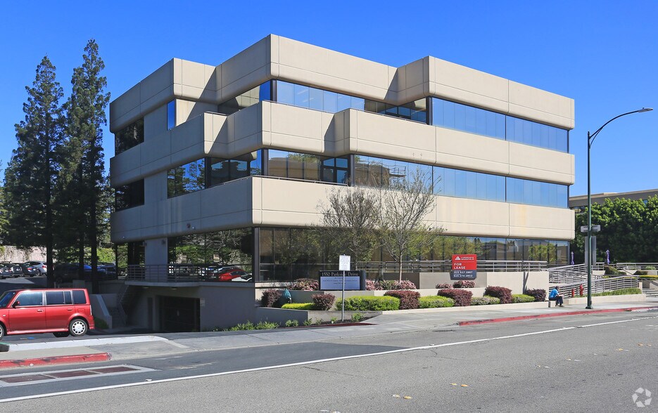 More Photos Of 1550 Parkside Dr, Walnut Creek Medical For Lease