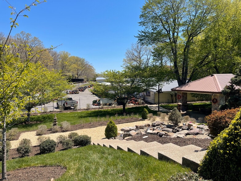 More Photos Of 10190 Old Indian Head Rd, Upper Marlboro Freestanding For Sale