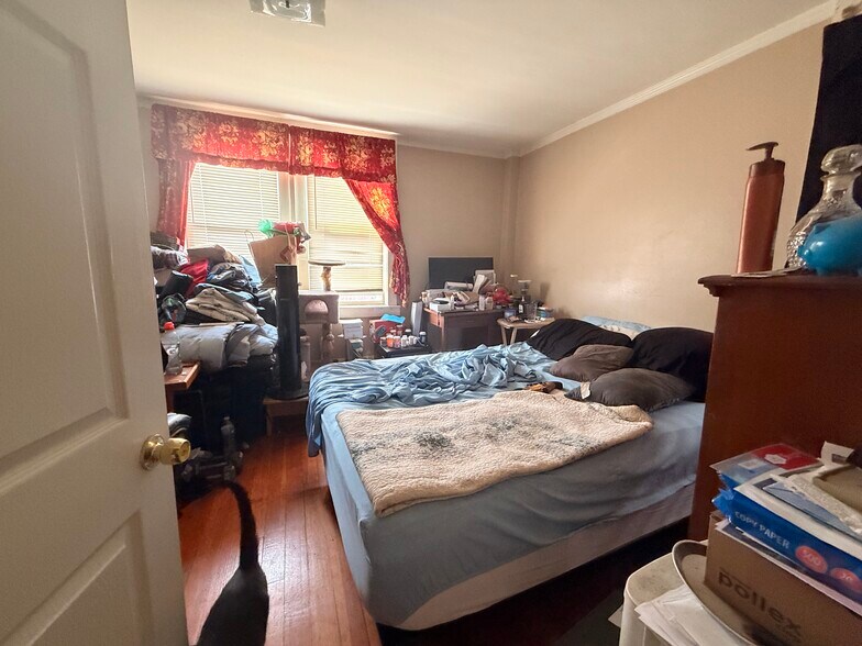 More Photos Of 26 Child St, Warren Apartments For Sale