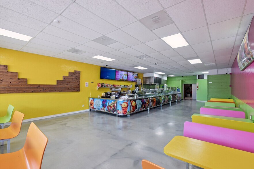 More Photos Of 1520 Center Ave, Dos Palos Storefront For Sale