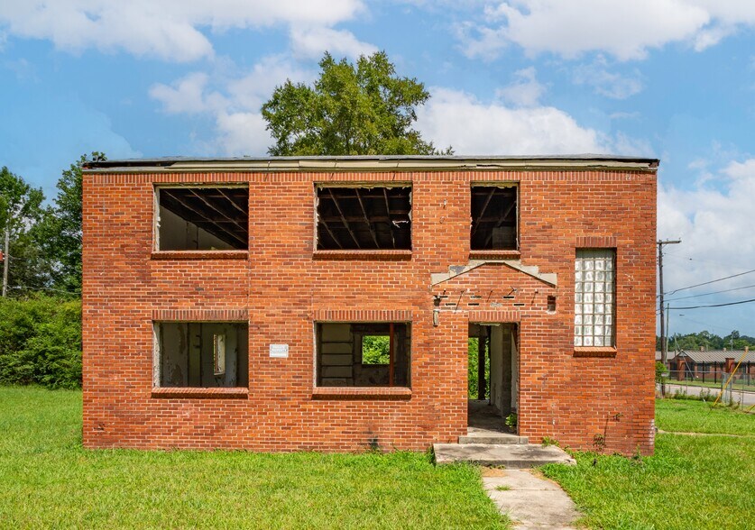 More Photos Of 101 Hillside Cir, Gadsden Apartments For Sale