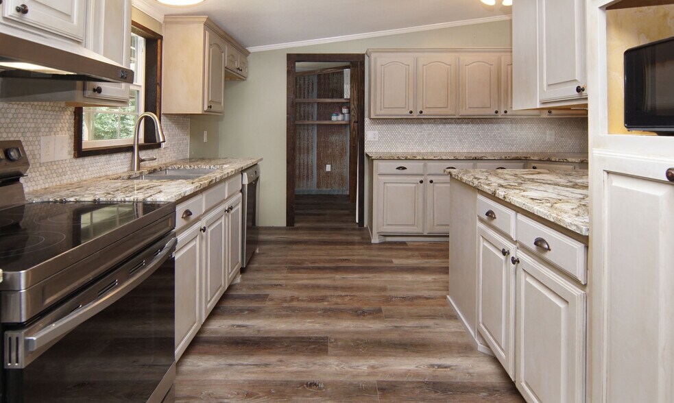 More Photos Of 4262 Burleson Retta Rd, Burleson Flex For Sale