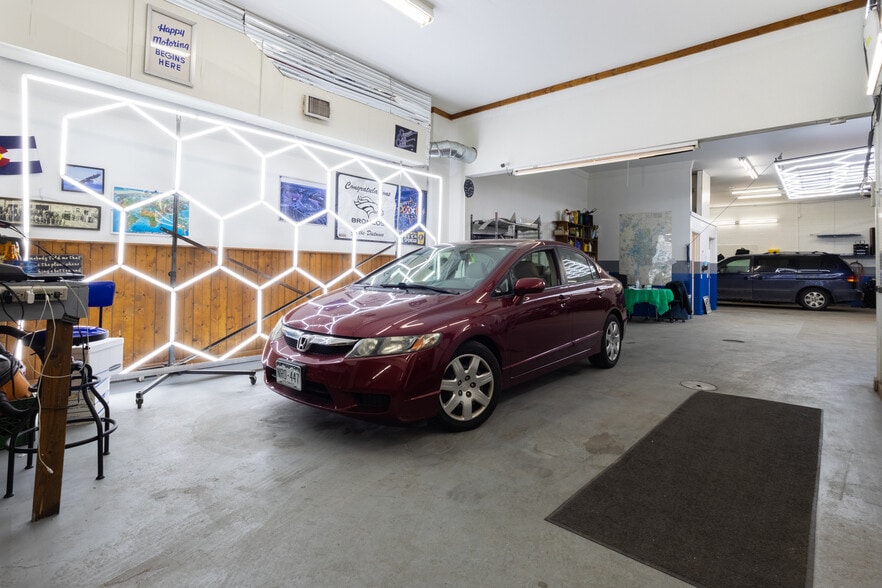 More Photos Of 7007 W Colfax Ave, Denver Freestanding For Sale