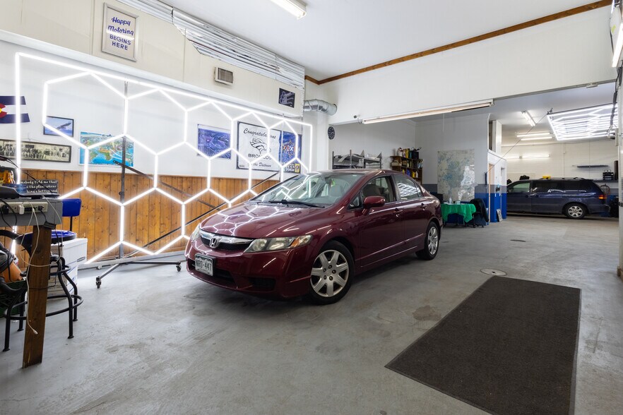More Photos Of 7007 W Colfax Ave, Denver Freestanding For Sale