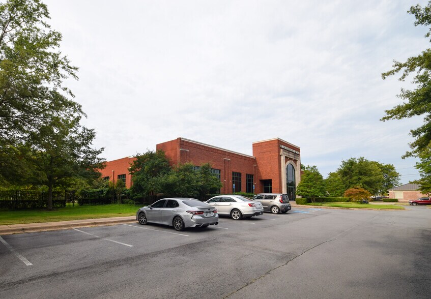 More Photos Of 1001 La Harpe Blvd, Little Rock Office For Sale