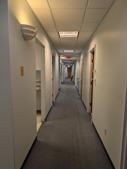 More Photos Of 950 Salem St, Brookville Medical For Lease