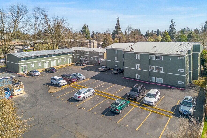 More Photos Of 2475 Broadway St NE, Salem Apartments For Sale