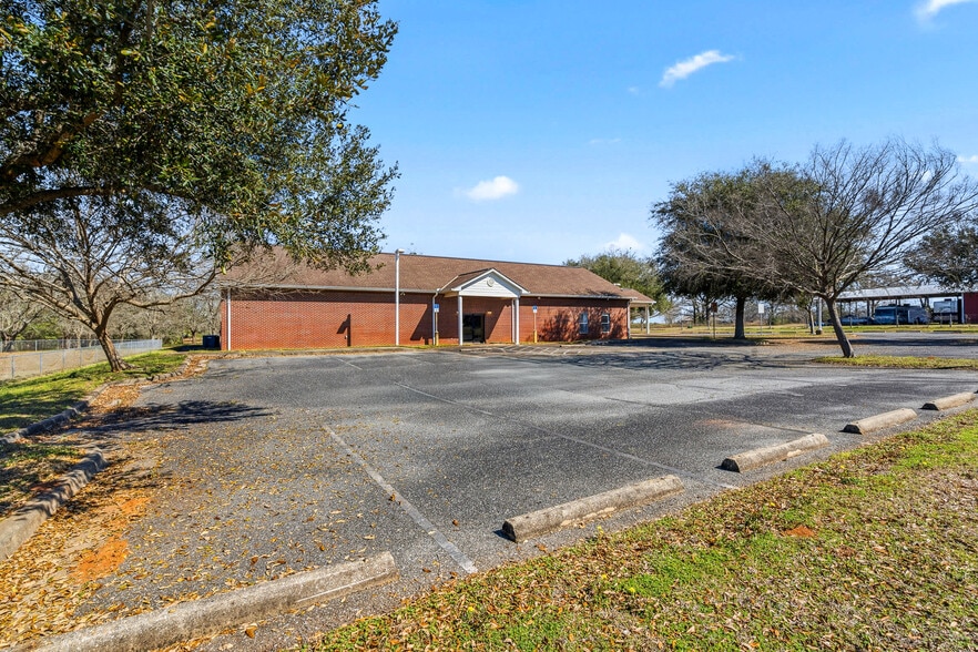 More Photos Of 2828 Harvest Rd, Jay Religious Facility For Sale