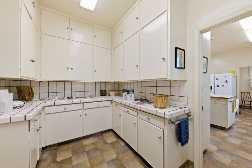 More Photos Of 3900 Balboa St, San Francisco Religious Facility For Sale