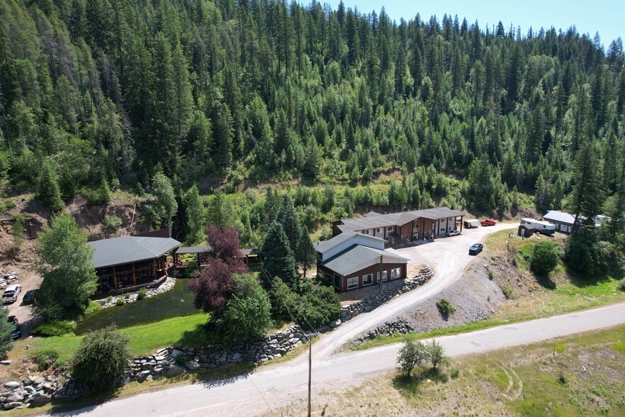More Photos Of 2741 Moyie River Road, Bonners Ferry Hotel For Sale