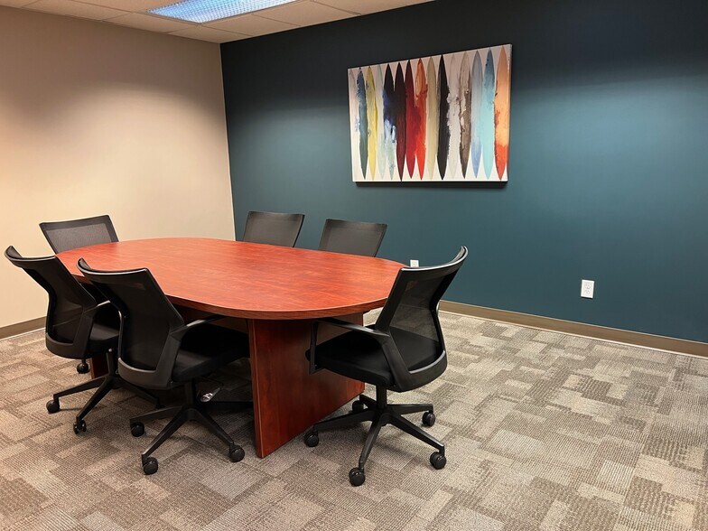 More Photos Of 3011 S Main St, Rice Lake Office For Lease